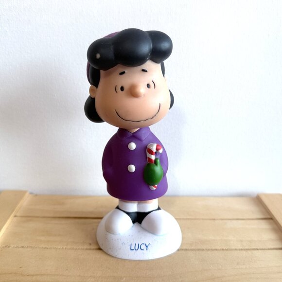 Funko Charlie Brown Christmas : Lucy Bobble-Head - Picture 6 of 10